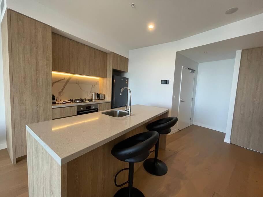 Brand new luxury OceanView 2beds apt 40F - Housity