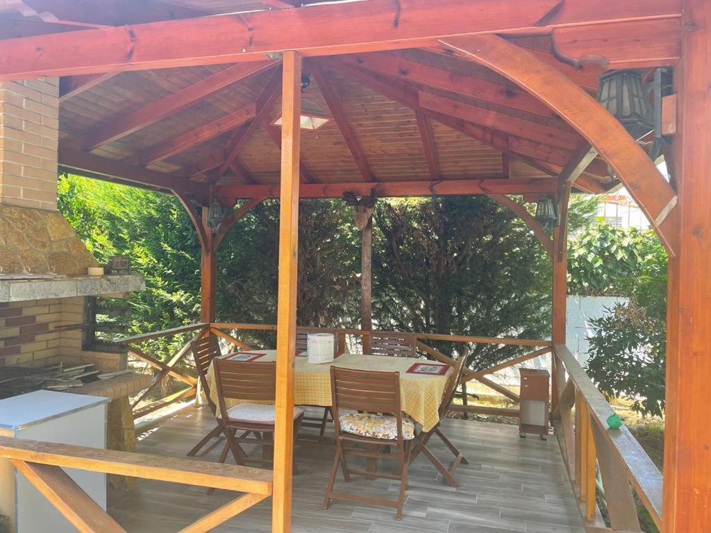 Italian House - Housity