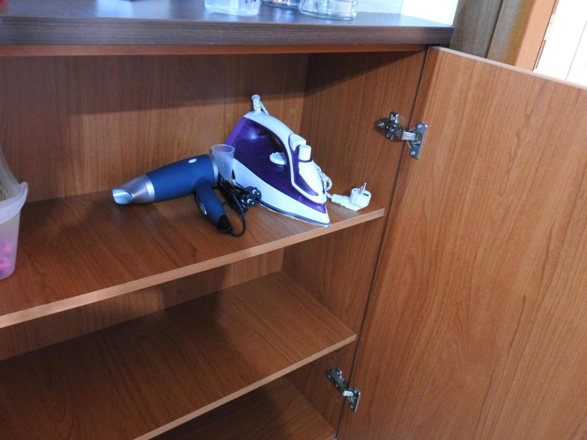 F.K Room 2 - Housity