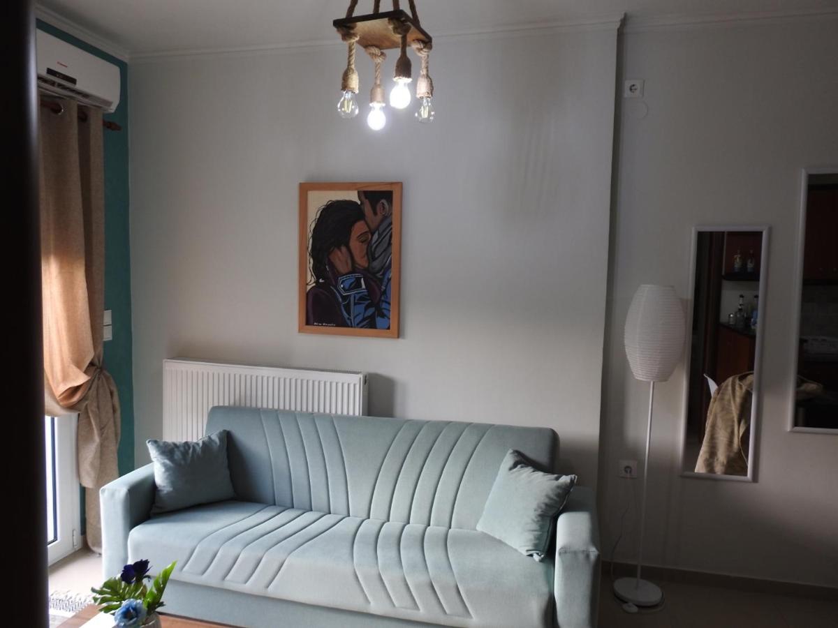 F.K Room 2 - Housity