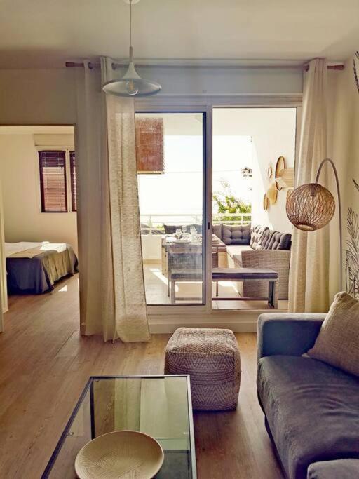 L'EXCEPTION - T2 proche CHU - avec vue mer - Housity