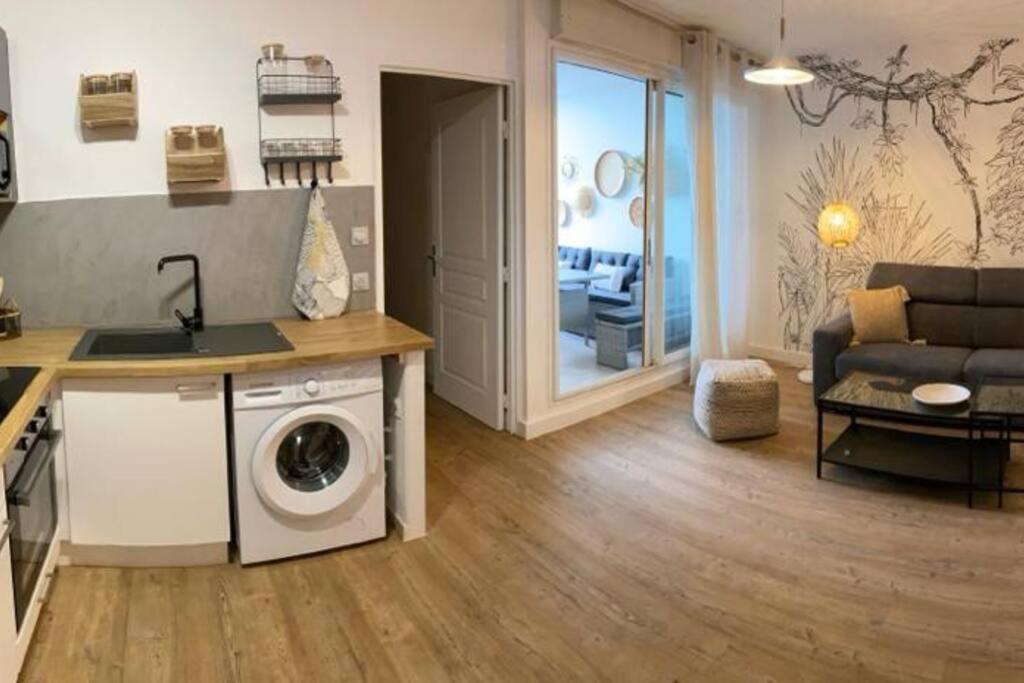 L'EXCEPTION - T2 proche CHU - avec vue mer - Housity
