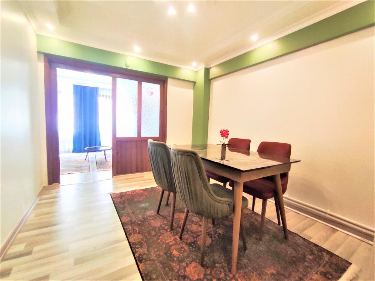 Intimate Suite Pier Side - Housity