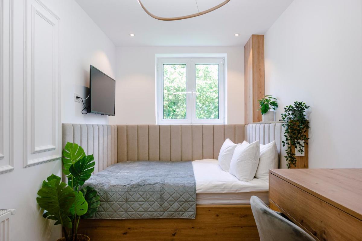 Suitetrails - Moon Suite Sevastopol