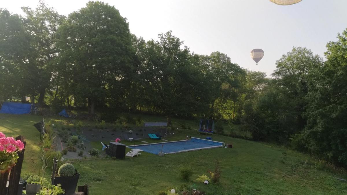 Au coeur des volcans d'Auvergne - Housity
