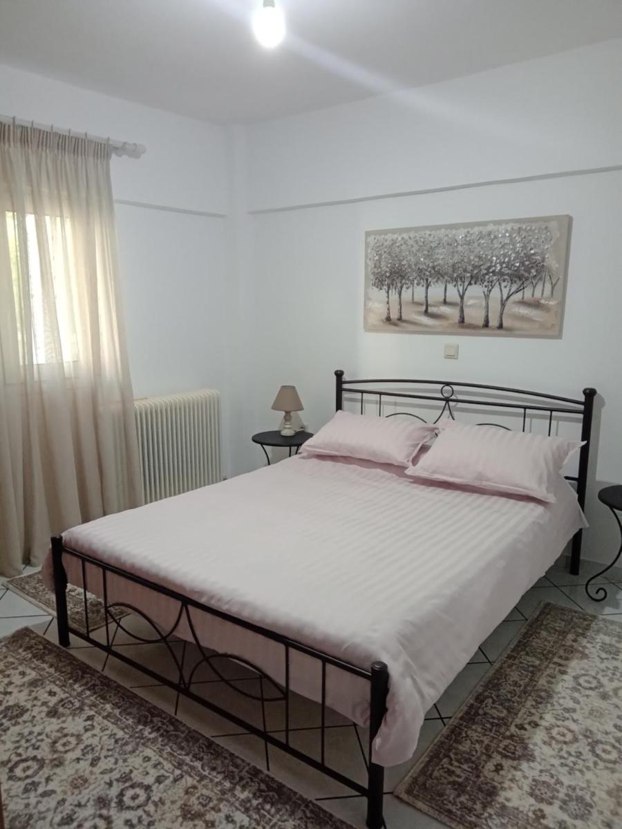 Suitetrails - Aroanios apartments