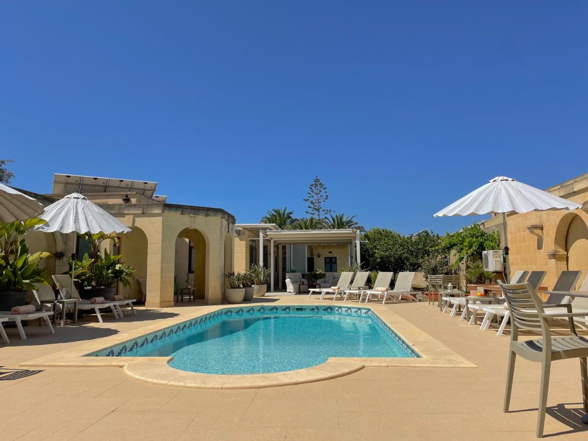 IL-Gardjola Bed and Breakfast - Housity