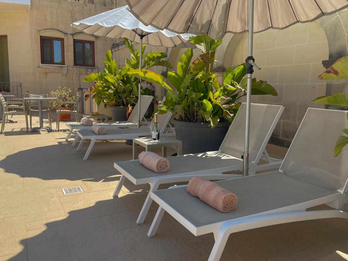 IL-Gardjola Bed and Breakfast - Housity