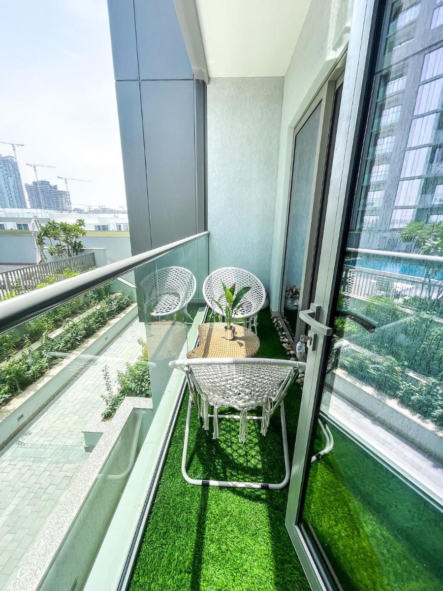 STAY BY LATINEM Luxury 1BR Holiday Home CV A207 near burj khalifa - Housity