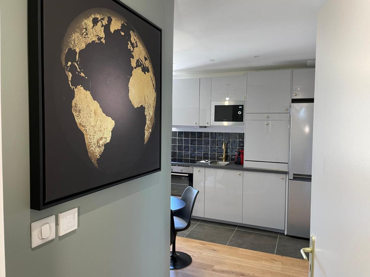 Cuisine ou kitchenette dans l'établissement Villa Elisa M