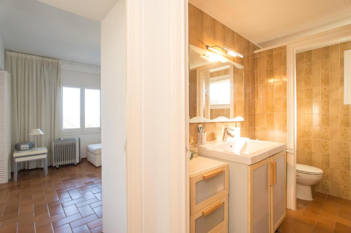 AW-2 CALELLA DE PALAFRUGELL 6Pax - Housity