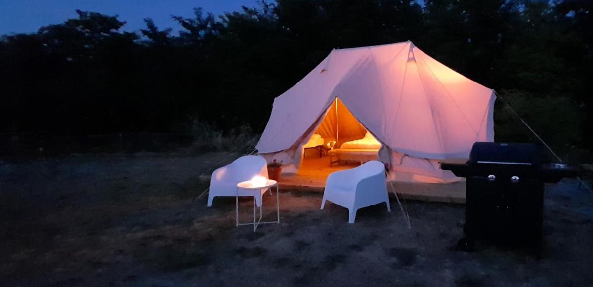 Glamping at an Agriturismo in the vineyard - Housity