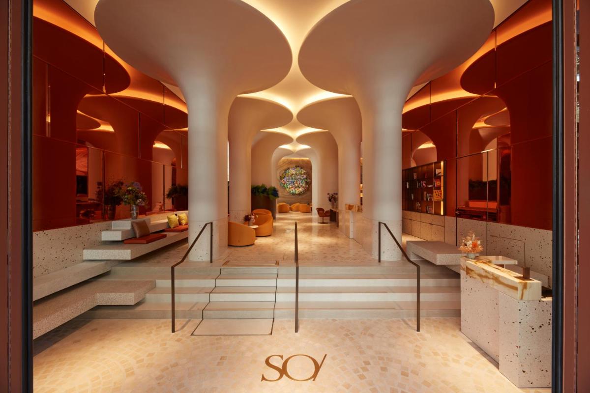Coin salon dans l'établissement SO/ Paris Hotel