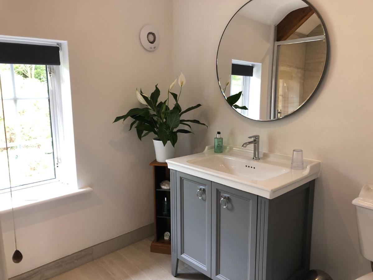 Whiteways Farmhouse - Housity