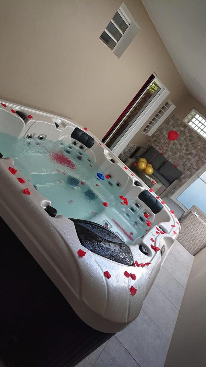 Relax Appart Hôtel - Housity