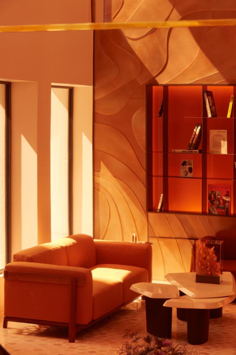 Coin salon dans l'établissement SO/ Paris Hotel