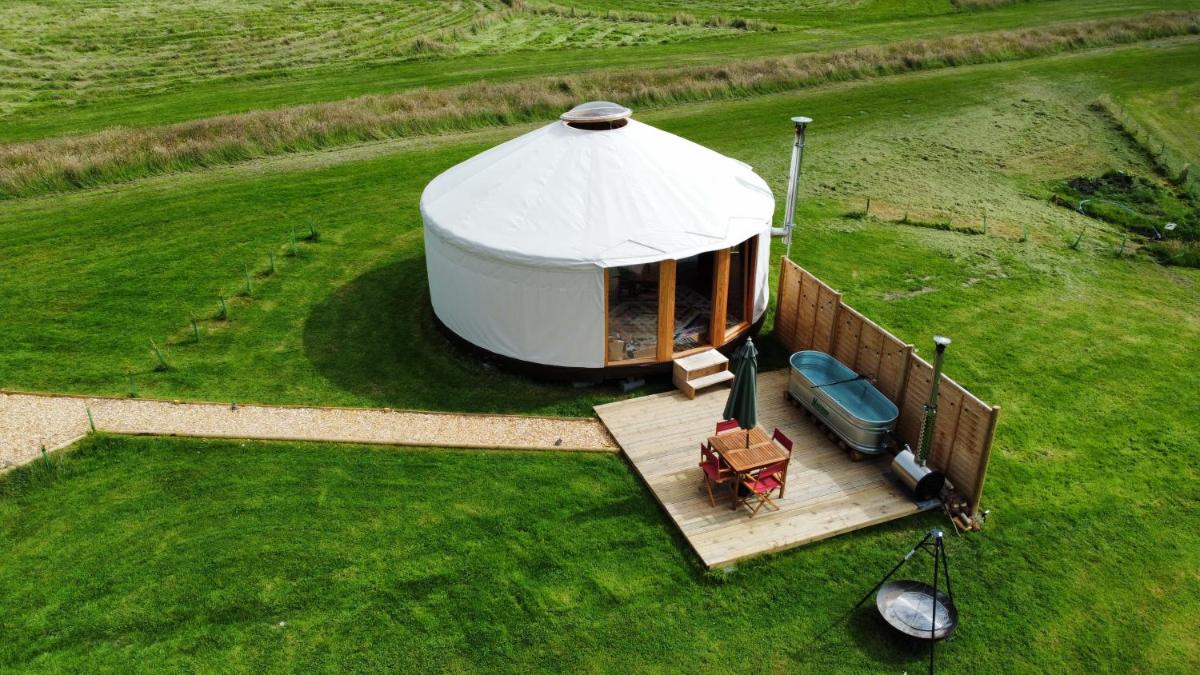 Embrace the Space - Housity