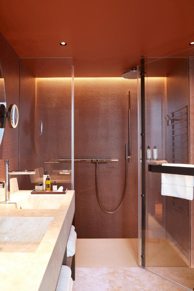 Salle de bains dans l'établissement SO/ Paris Hotel