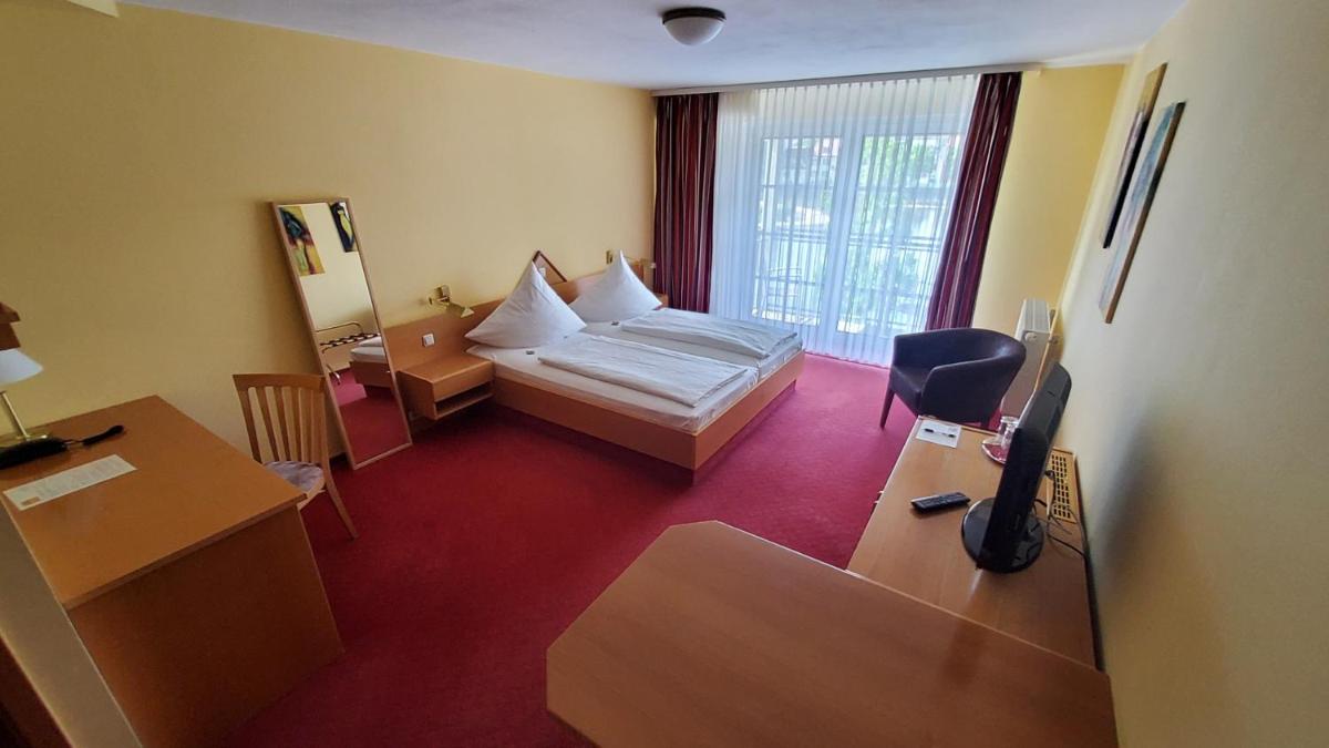 Hotel-Café 3 Kronen - Housity