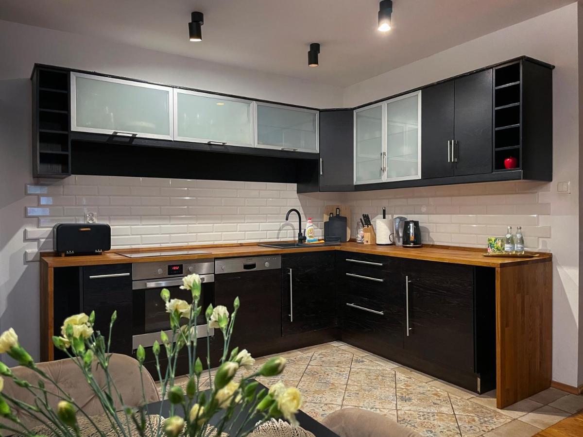 Przestronny Apartament w Centrum - Housity