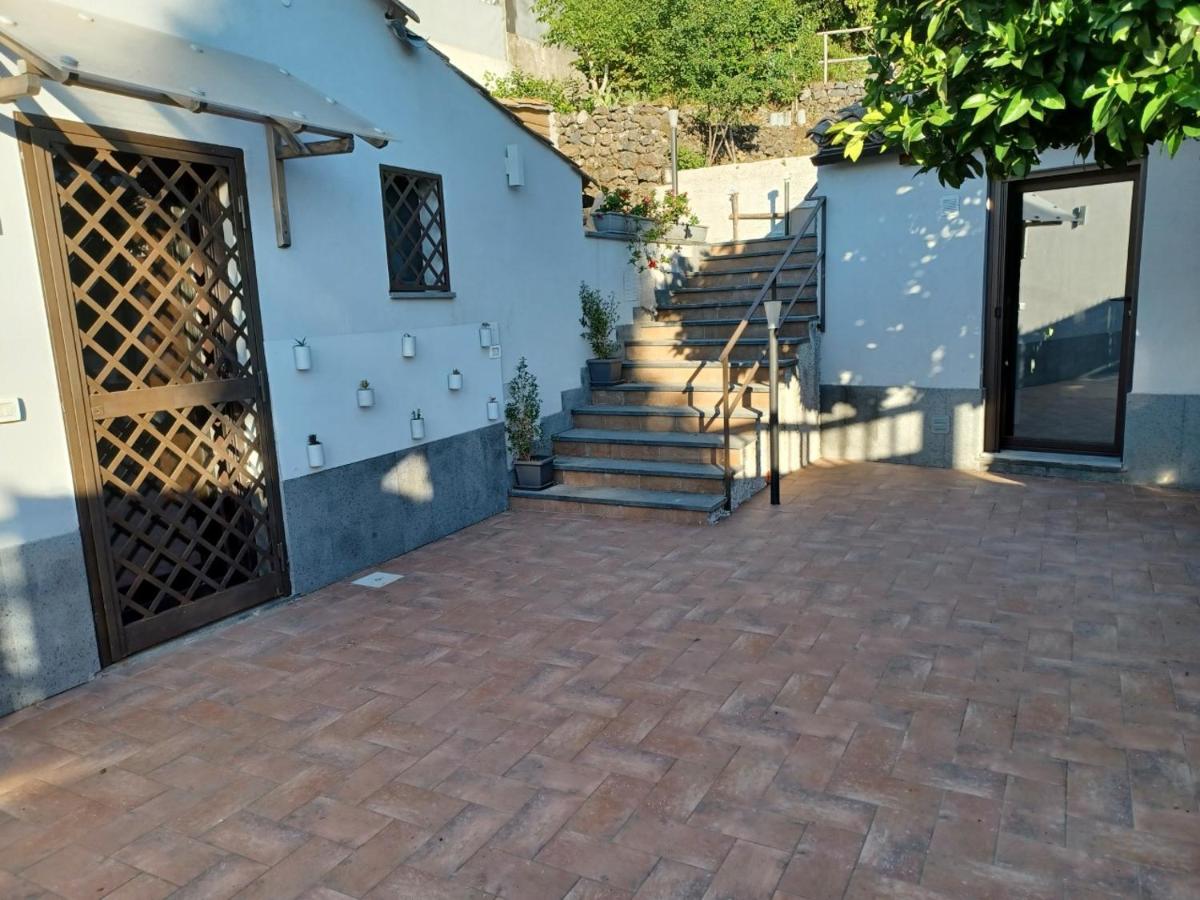 Aetna Silva - Housity