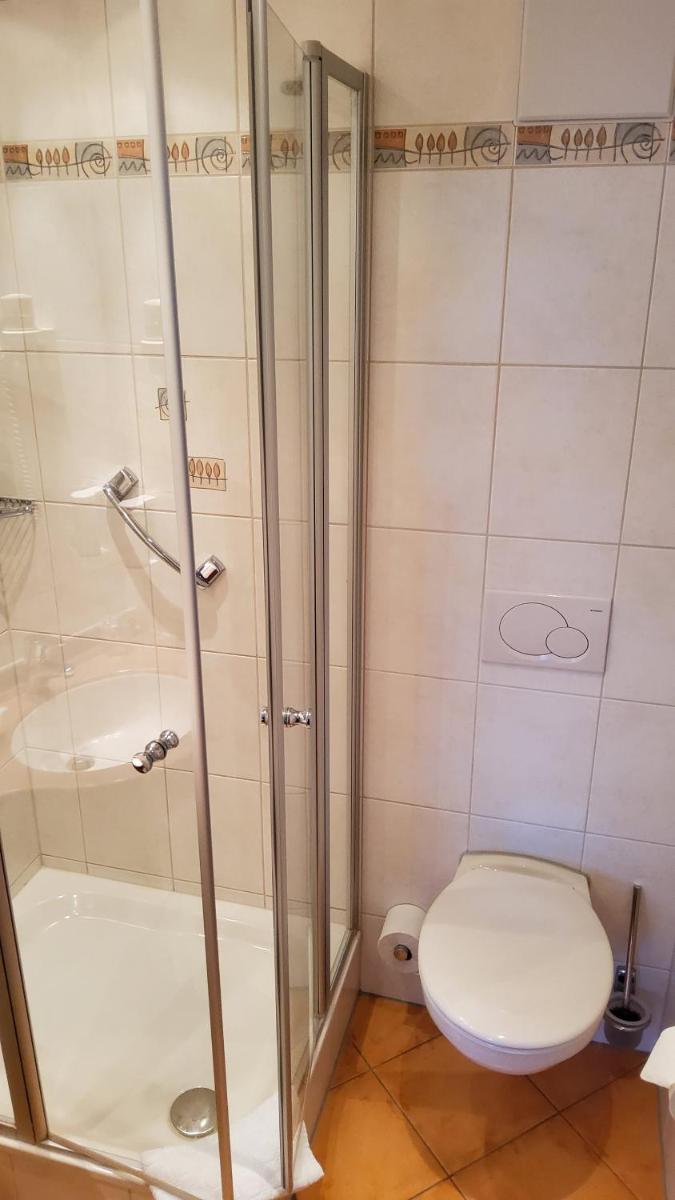 Hotel-Café 3 Kronen - Housity