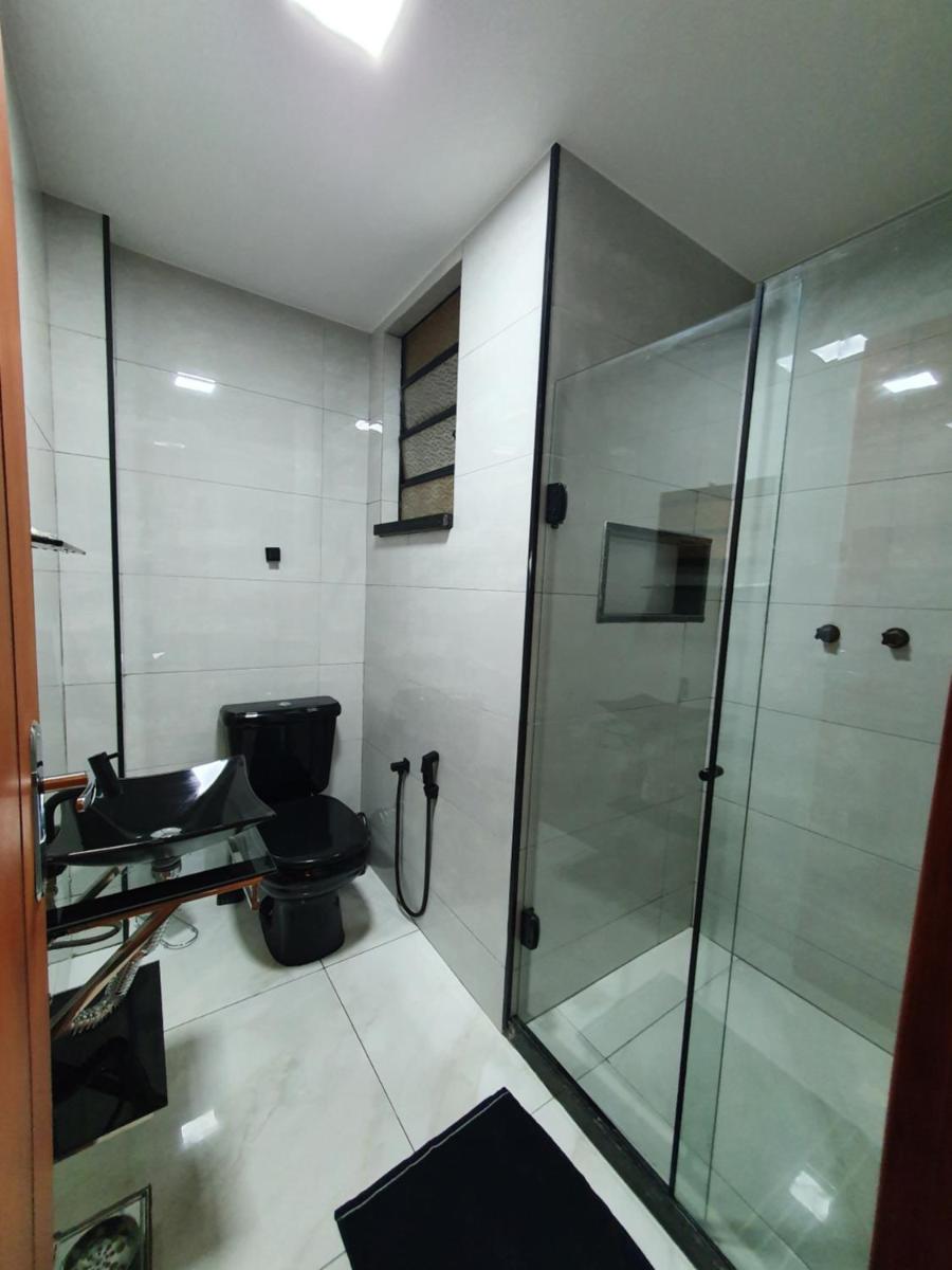 Apartamento de frente na avenida principal - Housity