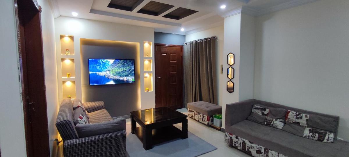 Luxurious Upscale 2Br with backup UPS Acs and wifi - Hizvo