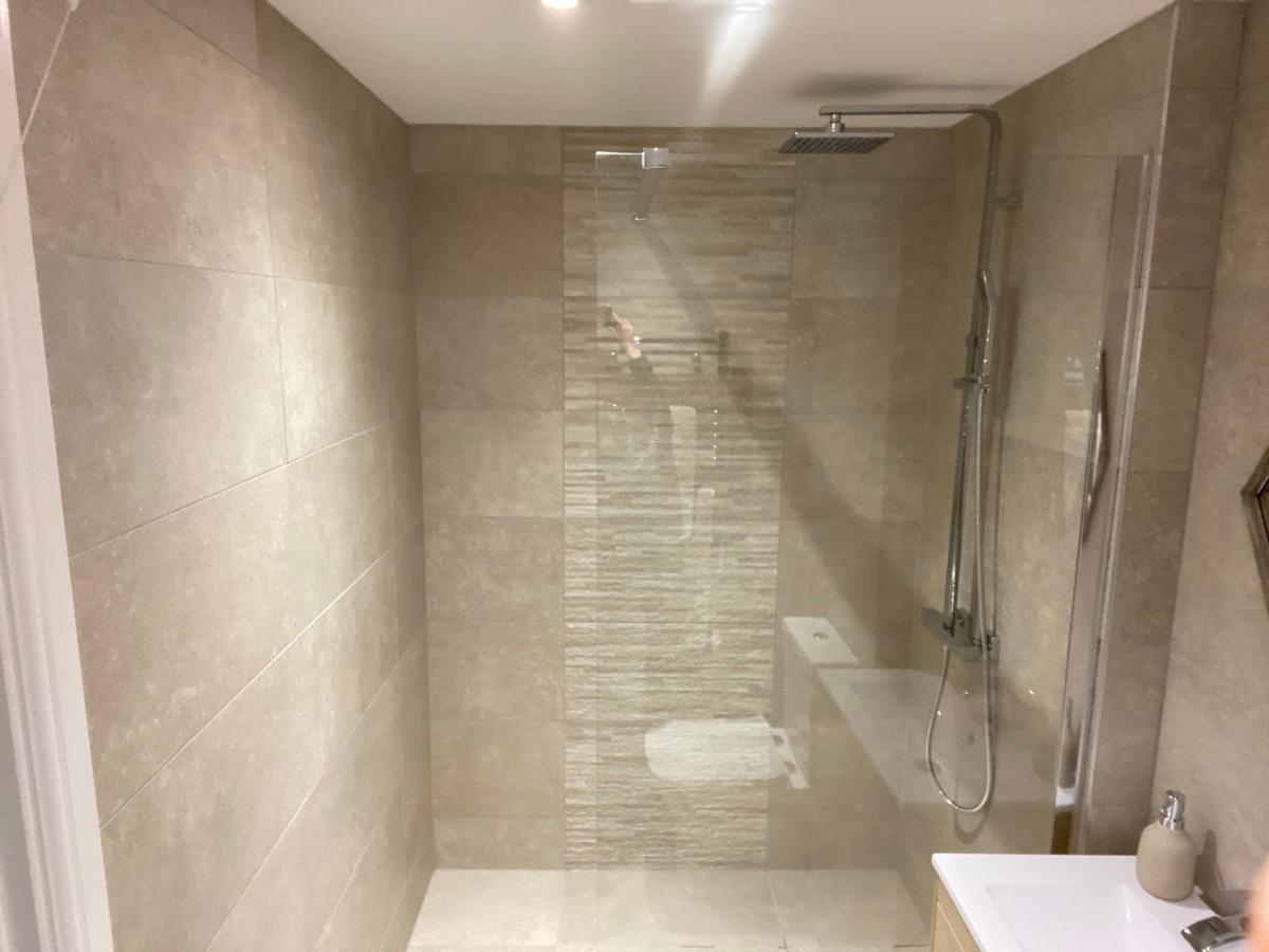 Newly Refurbished Entire Apartment - South Gosforth, Newcastle - Housity