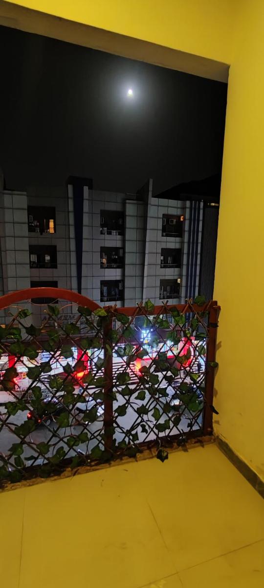 Luxurious Upscale 2Br with backup UPS Acs and wifi - Housity