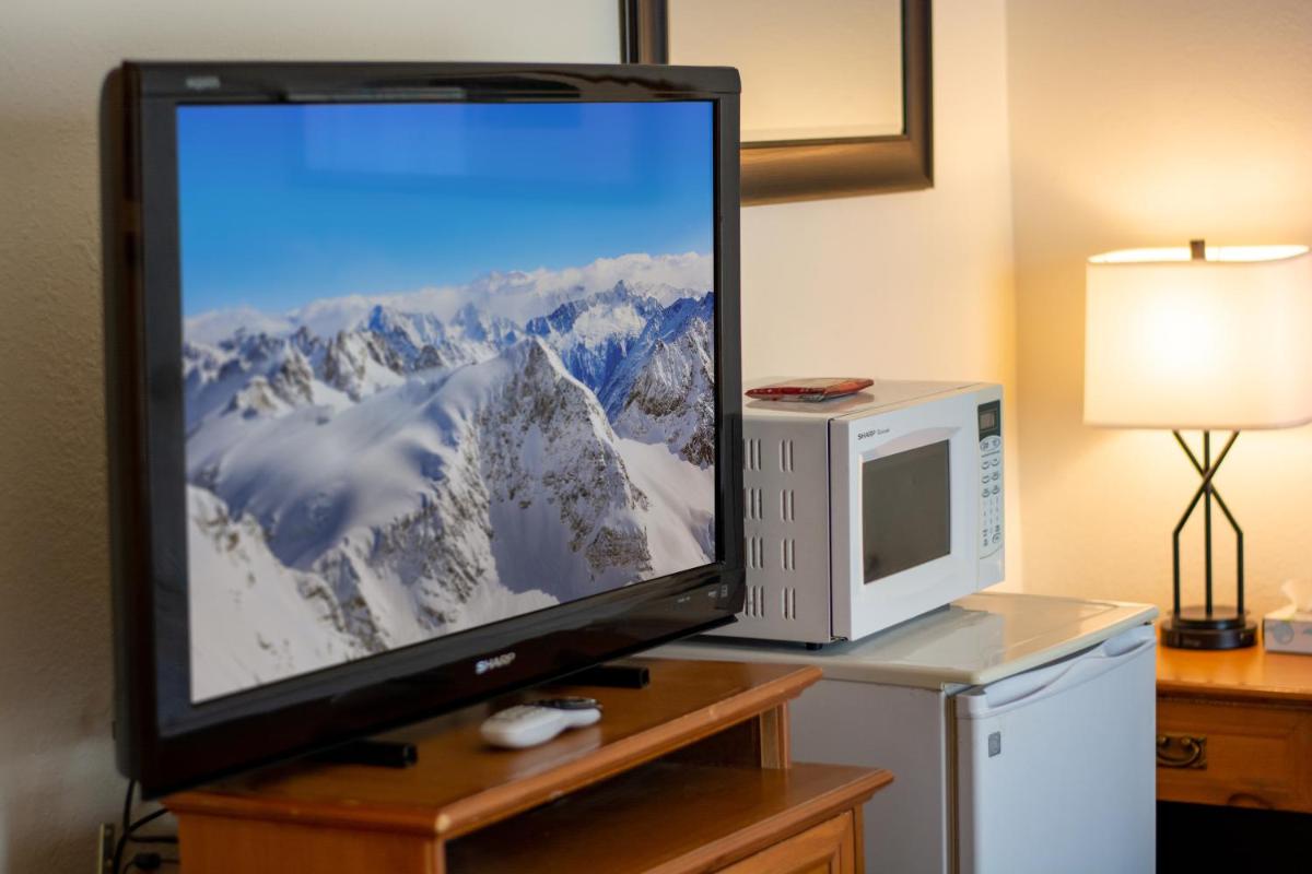 Swiss Alps Inn - Housity