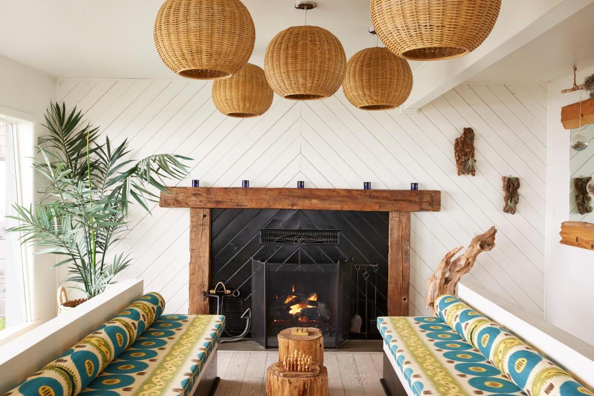Cambria Beach Lodge - Housity