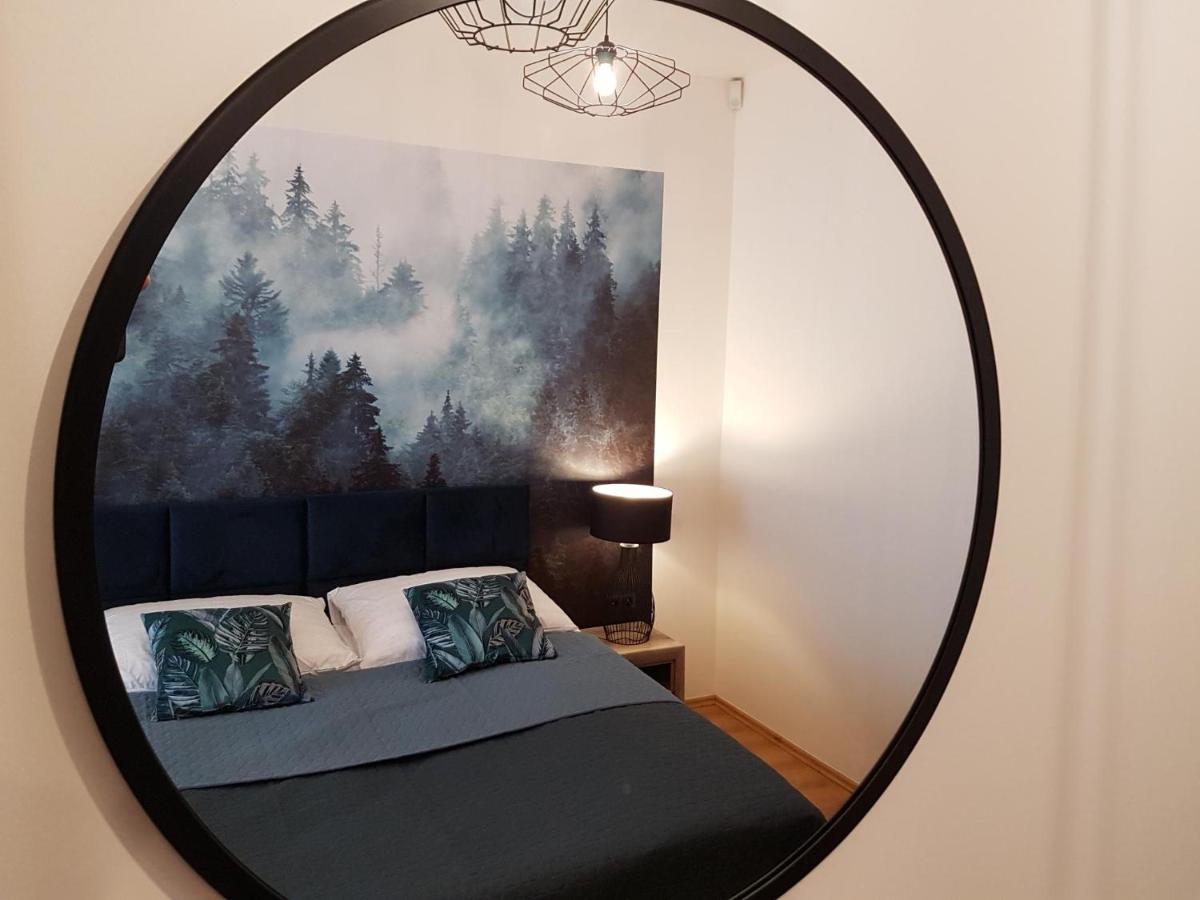Apartament z Ogrodem - Housity