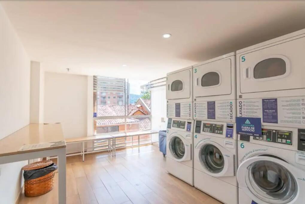 Stylish loft, balcony, fast internet, parking - Housity
