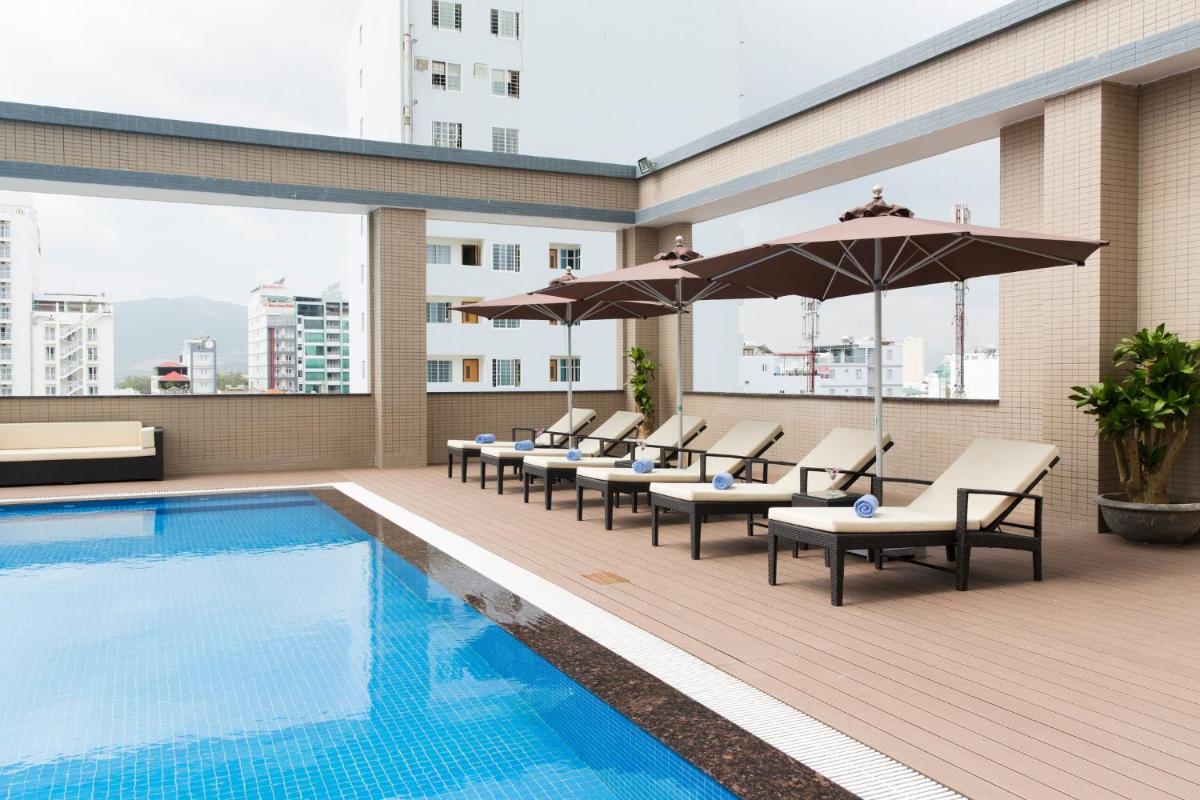 Suitetrails - Gold Beach Nha Trang Apartment