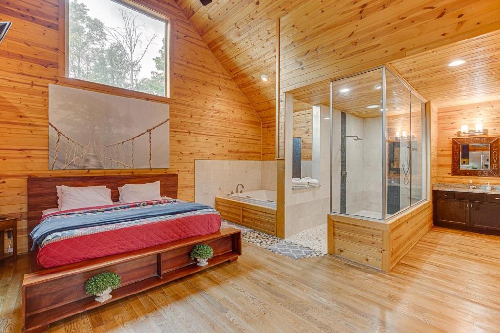 Perfect Couples Cabin w 2 Person Spa Bath - Housity