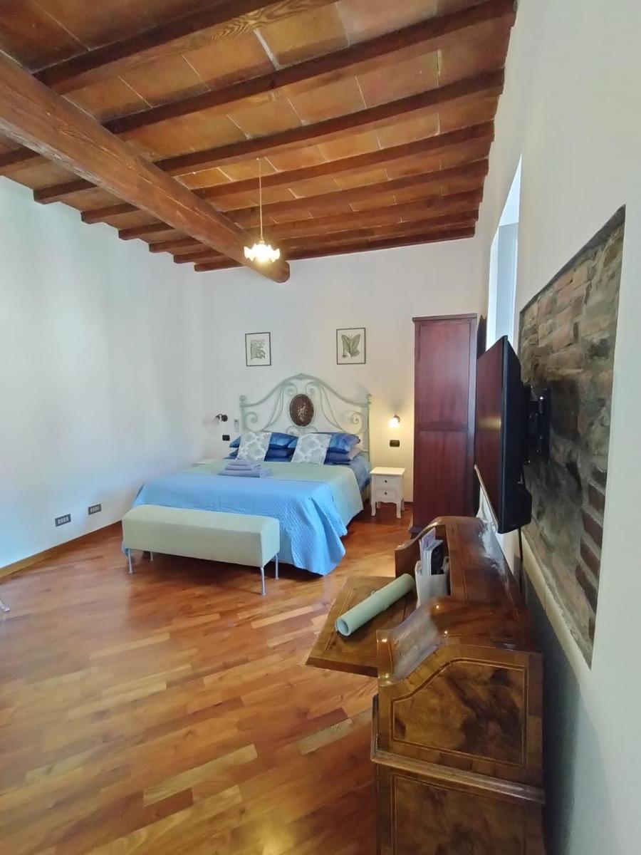 The best small Florence Flat - Housity