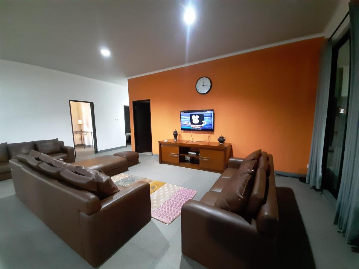 Villa damai - Housity