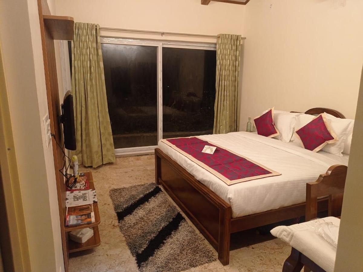 KSTDC Hotel Mayura Pine Top Nandi Hills - Housity
