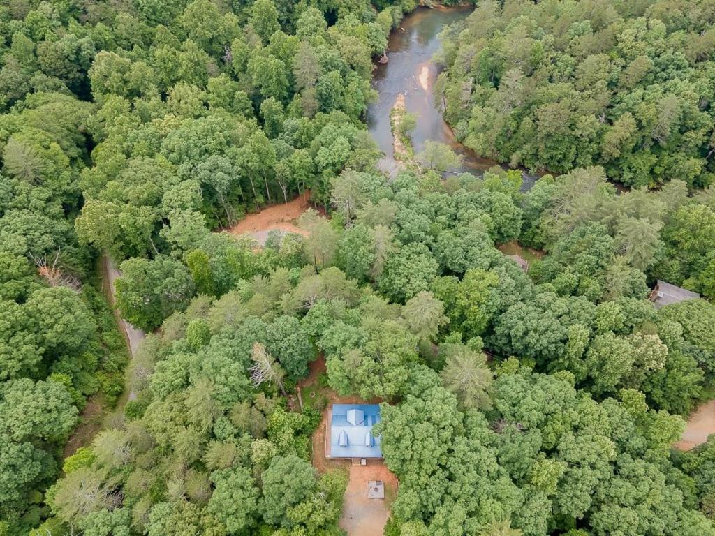 Listen to Chattahoochee RiverSleeps 8Near Helen - Housity