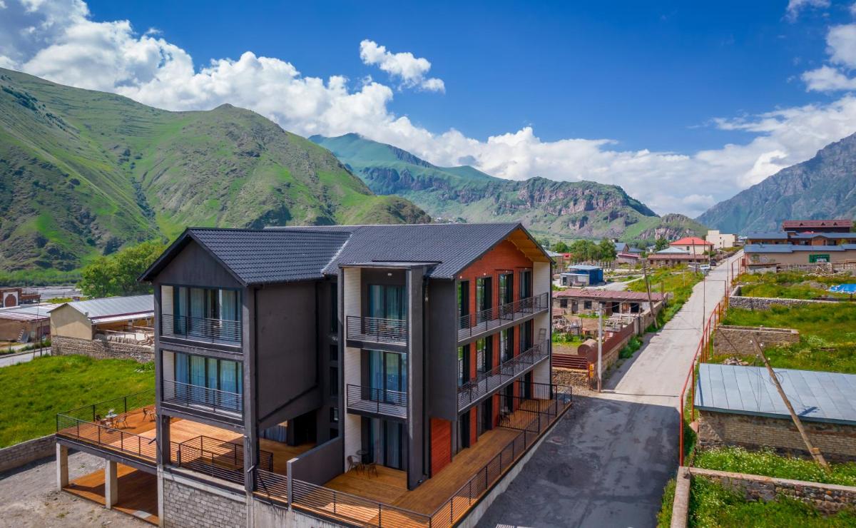 Hotel Darchi Kazbegi - Housity