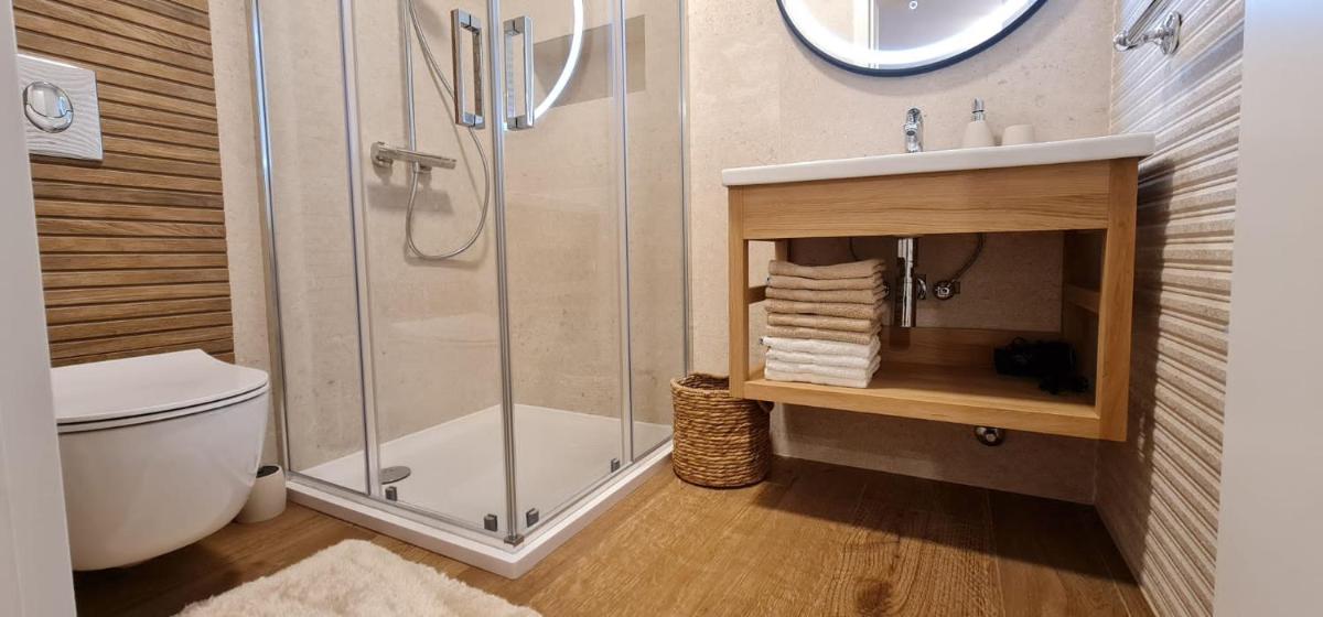 Apartments Lolita - Housity