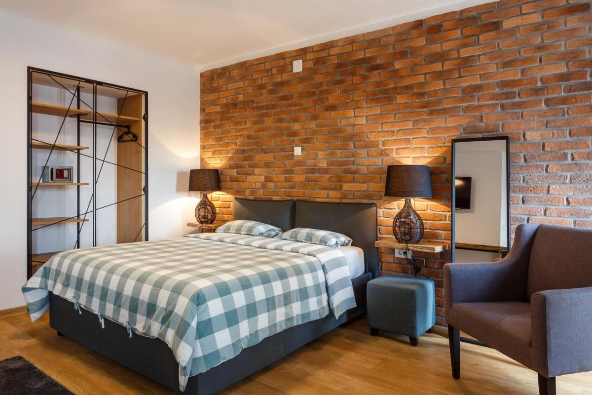 Bed & Breakfast SEVERO Ri - Housity