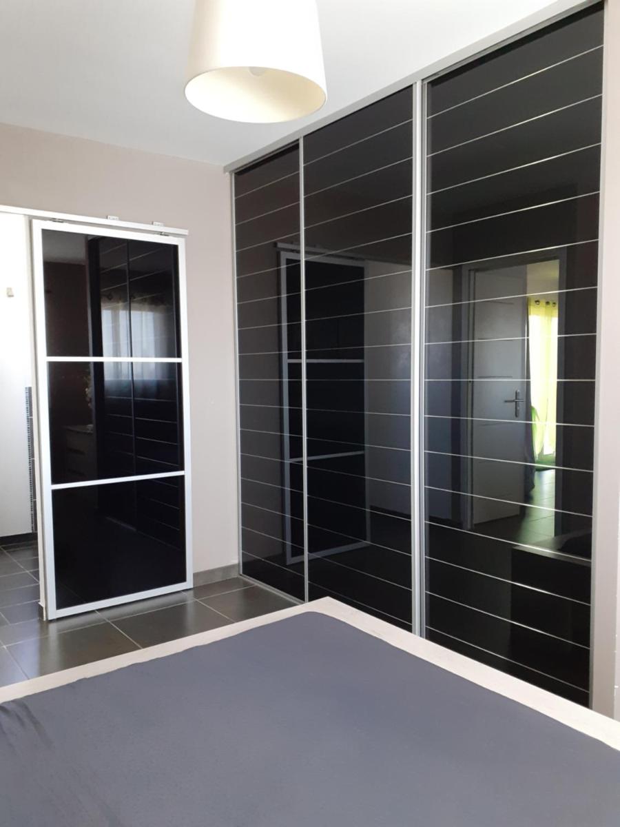 La petite maison au bord du canal T2 - 3étoiles - - Housity