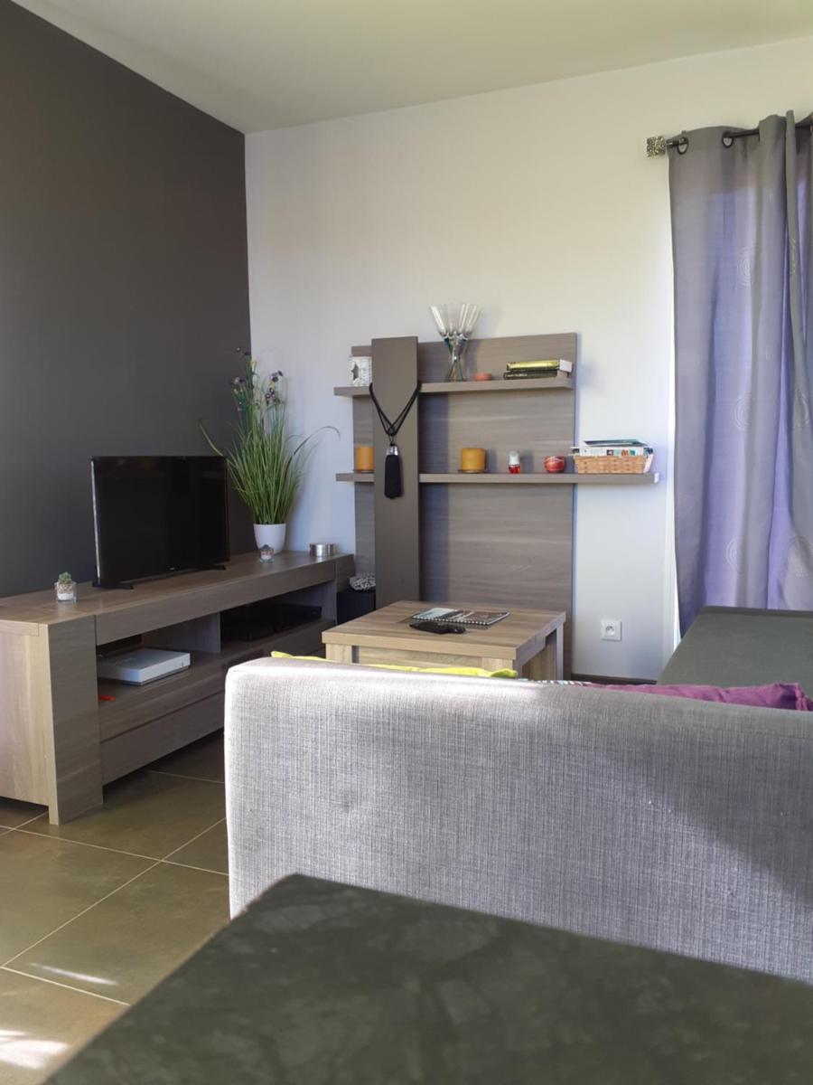 La petite maison au bord du canal T2 - 3étoiles - - Housity