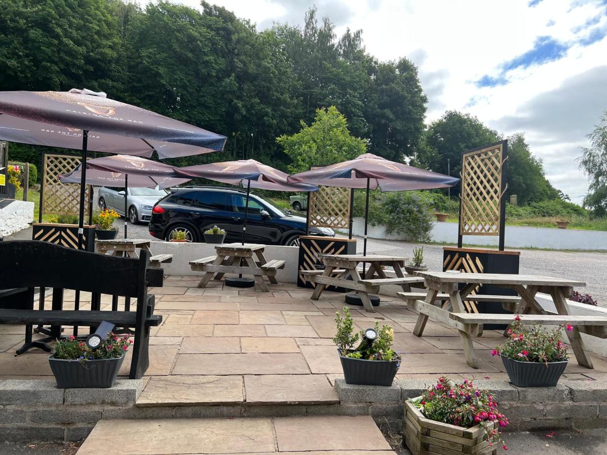 Chainbridge Usk Riverside Gastro Pub And Accommodation - Housity