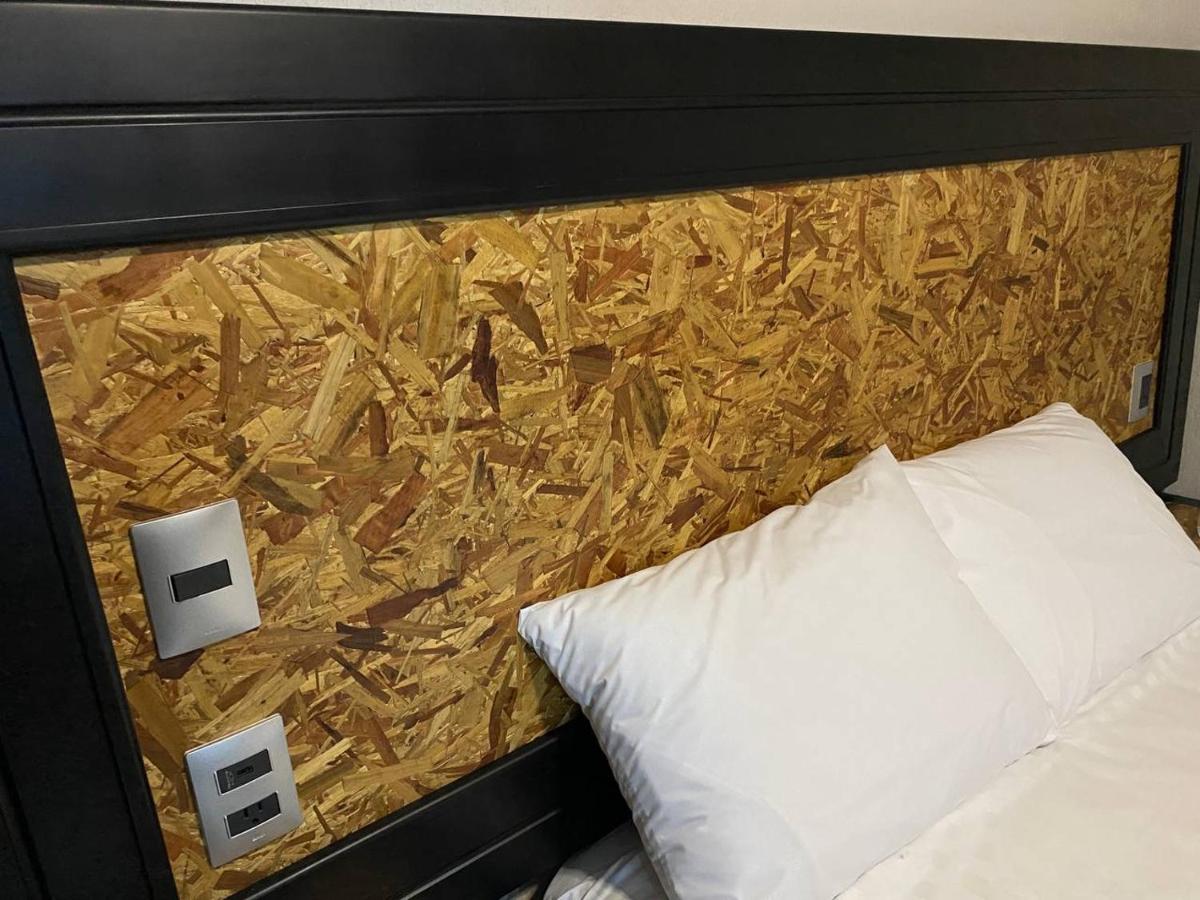 Hotel Central Pirámides - Housity