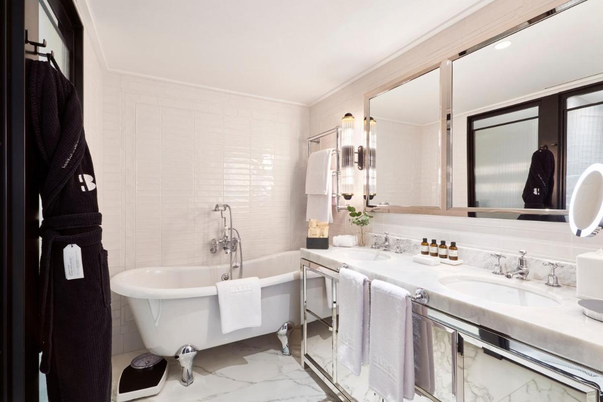 Un baño de BLESS Hotel Madrid - The Leading Hotels of the World