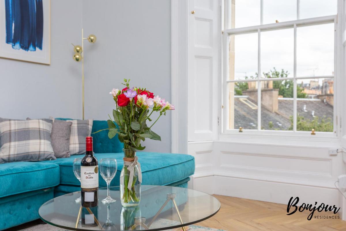 Hamilton Place Stylish 1BR-1BA in Stockbridge - Housity