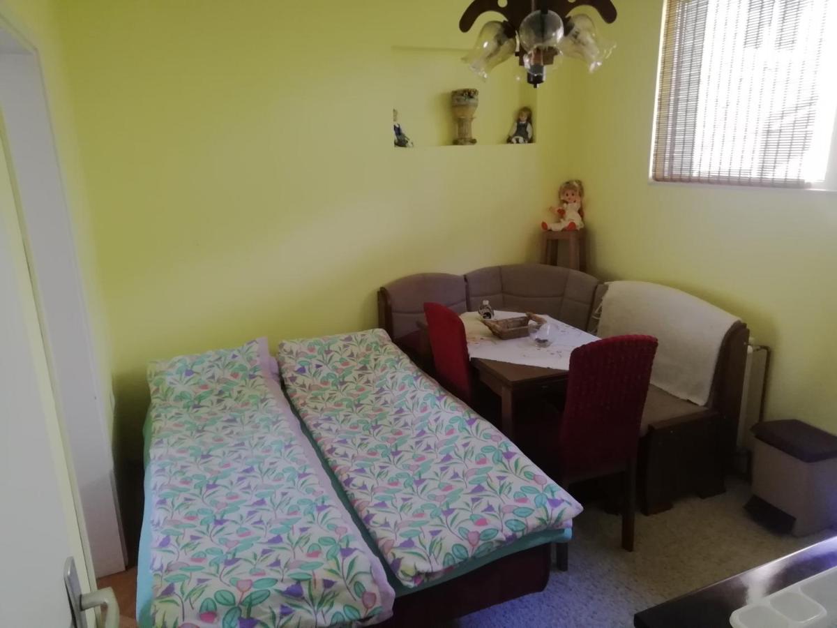 Suitetrails - Apartman Monika Zlatar Nova Varos
